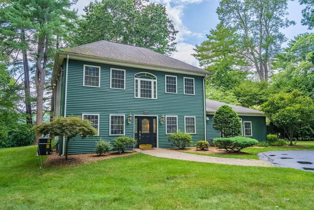 Sturbridge, MA 01566,33 Mountain Brook Rd