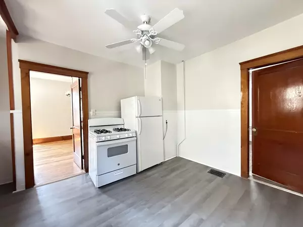Somerville, MA 02144,35A Kingston St #2F