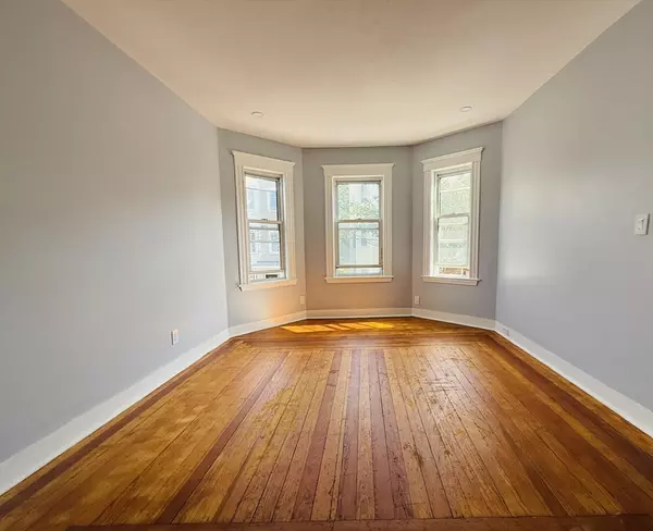 Somerville, MA 02143,83 Marion St #3