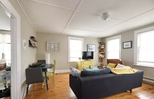720 Massachusetts Ave. #11, Cambridge, MA 02138