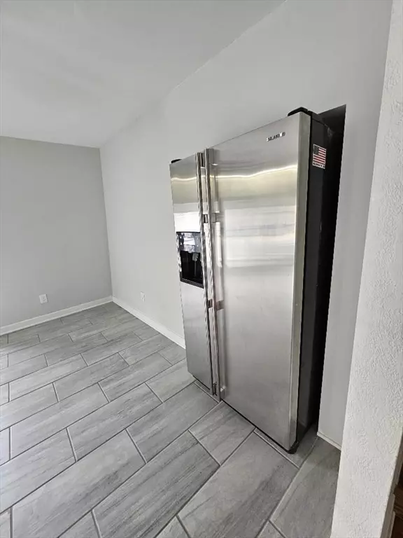 Fall River, MA 02720,335 President Avenue #3