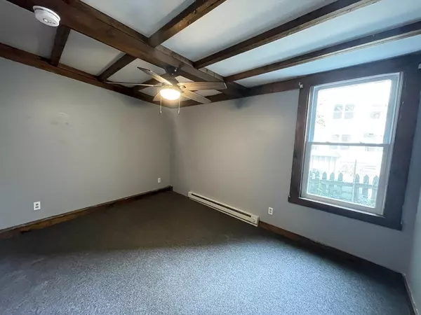 Gardner, MA 01440,16 Oriole Street #2