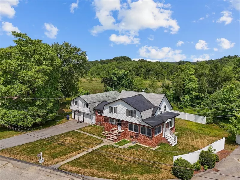 24 Preston St, Dracut, MA 01826