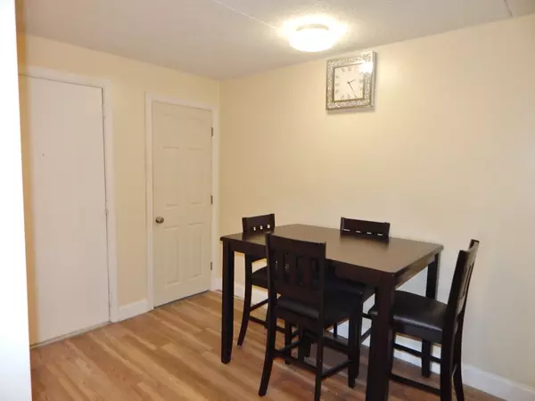 Brockton, MA 02301,685 Oak St #13-2