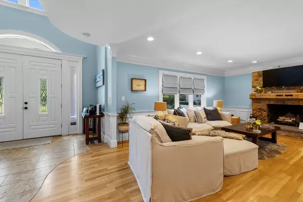 Wareham, MA 02571,14 Marks Cove Rd