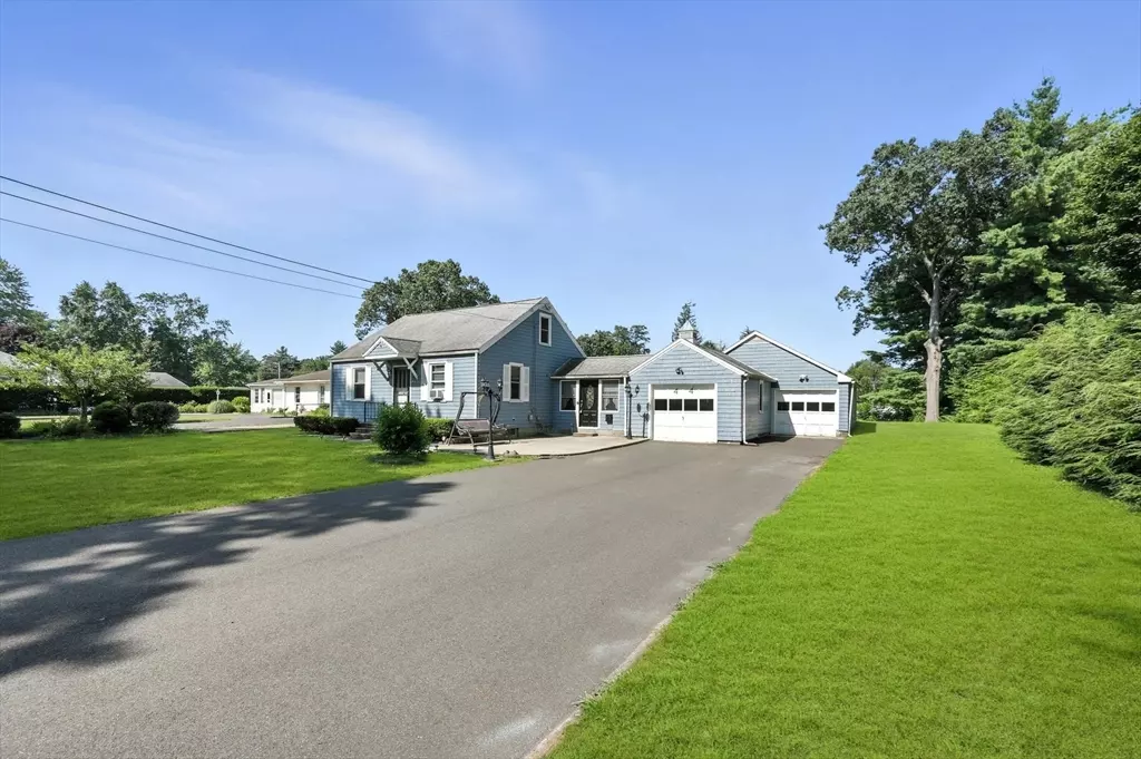 South Hadley, MA 01075,44 Pittroff Ave