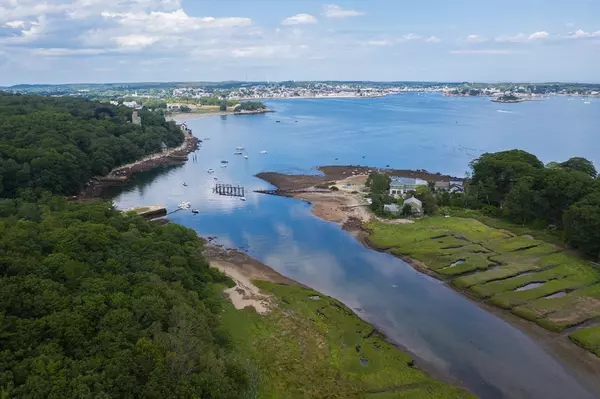 Gloucester, MA 01930,359 Western Ave