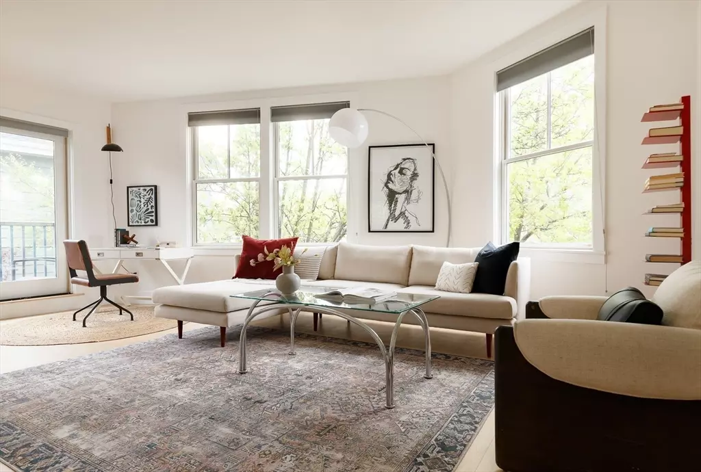 Cambridge, MA 02139,94 Hampshire St #B