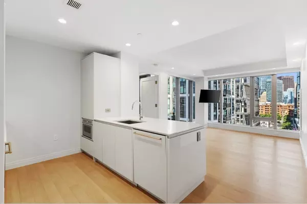 135 Seaport Blvd #805, Boston, MA 02210