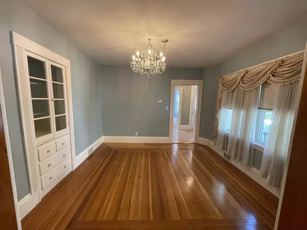 Watertown, MA 02472,13 Union St #13