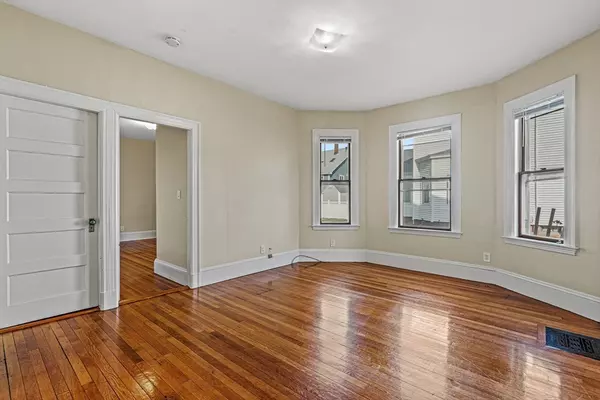 Medford, MA 02155,9 Marshall St. #1