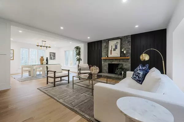 Sherborn, MA 01770,54 Spywood Rd