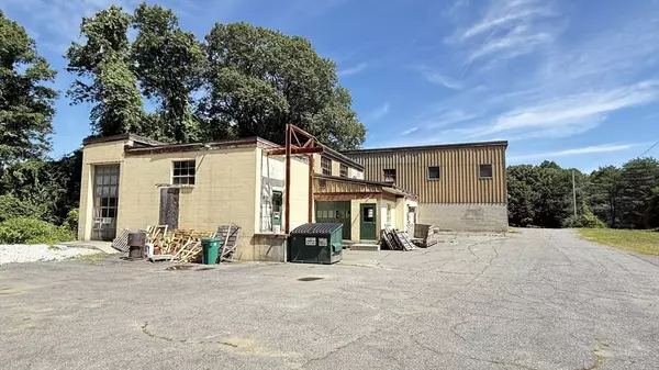 Southborough, MA 01772,148 Marlboro Rd