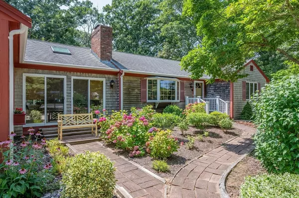 Eastham, MA 02642,25 Massasoit Trail