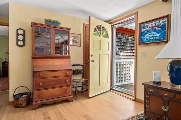 Eastham, MA 02642,25 Massasoit Trail