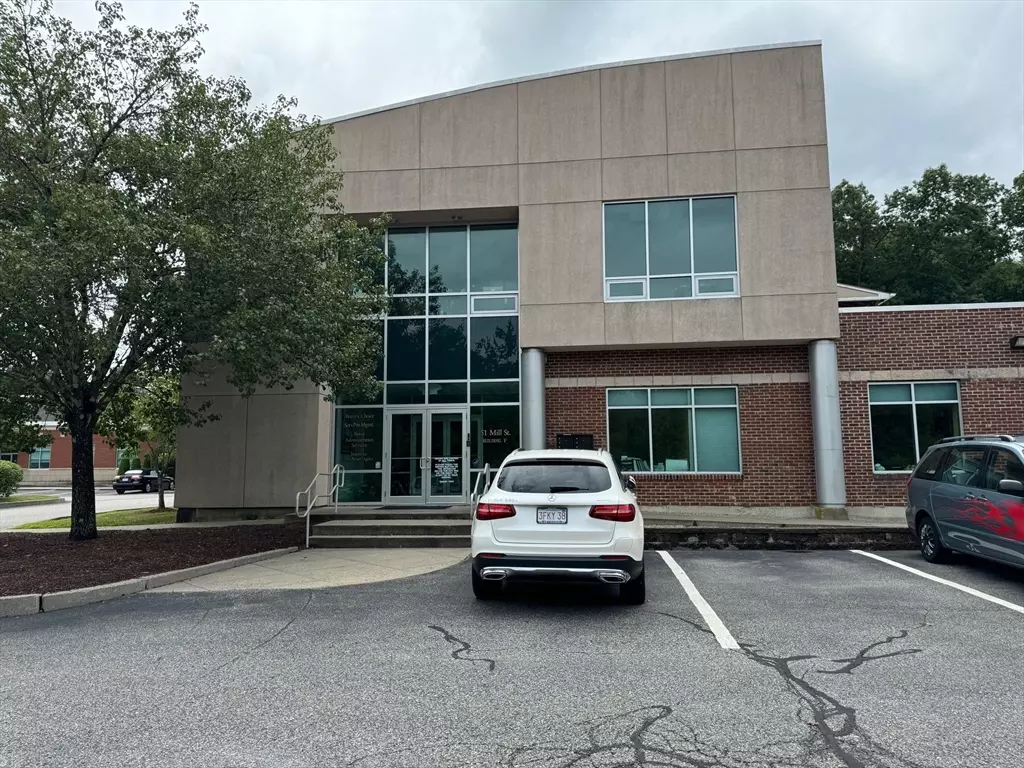 Hanover, MA 02339,51 Mill Street #F