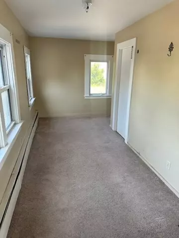 Peabody, MA 01960,5 Andover St #2