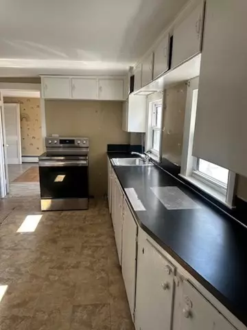 5 Andover St #2, Peabody, MA 01960