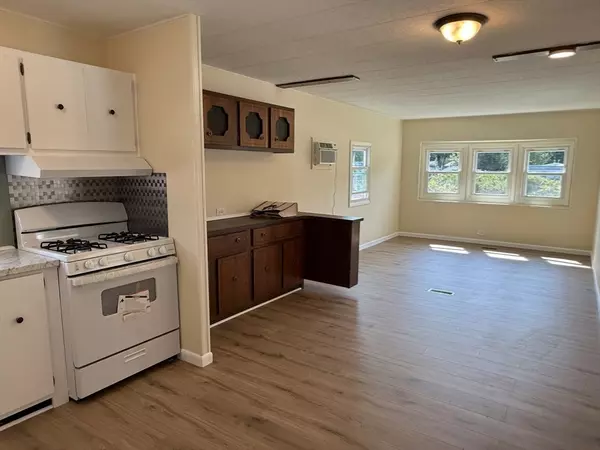 Chelmsford, MA 01824,164 Mason Avenue #164