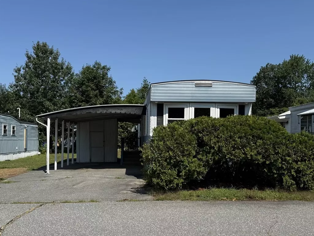 Chelmsford, MA 01824,164 Mason Avenue #164