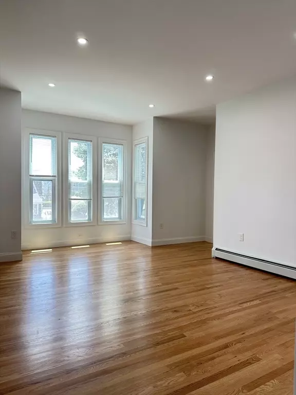 Braintree, MA 02184,82 Middle Street, #2
