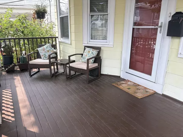 139 W. Adams St #2, Somerville, MA 02144