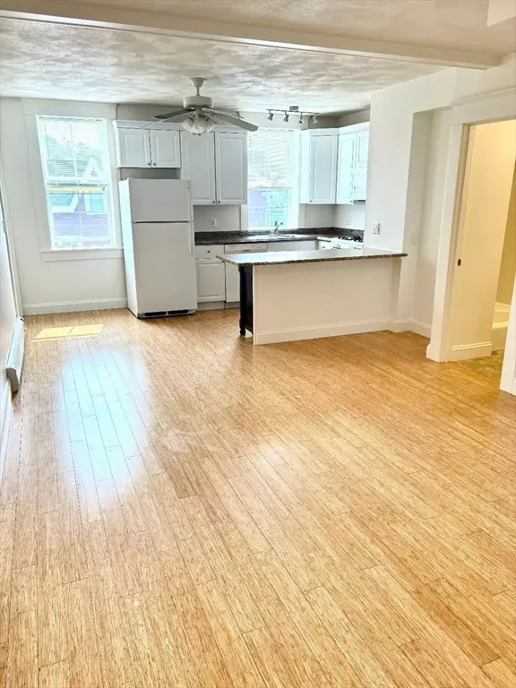 Wakefield, MA 01880,278 Water St #4
