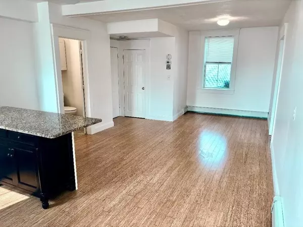 Wakefield, MA 01880,278 Water St #4