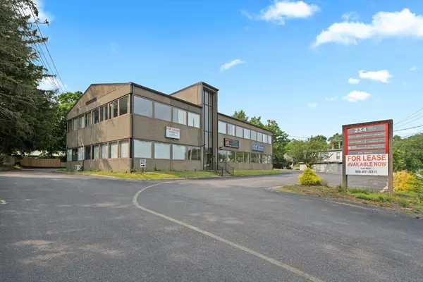 West Bridgewater, MA 02379,234 W Center St