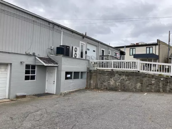 Westborough, MA 01581,3 Union Street #Upper,R-S