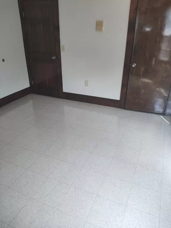 Boston, MA 02130,71 Heath St #3