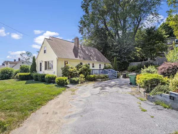 268 Blossom St, Fitchburg, MA 01420