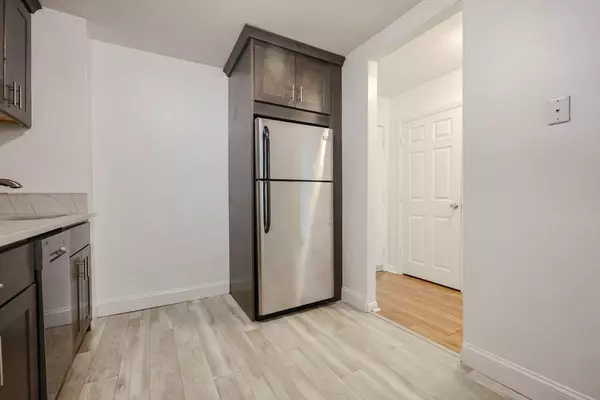Boston, MA 02125,400 Savin Hill Ave #2