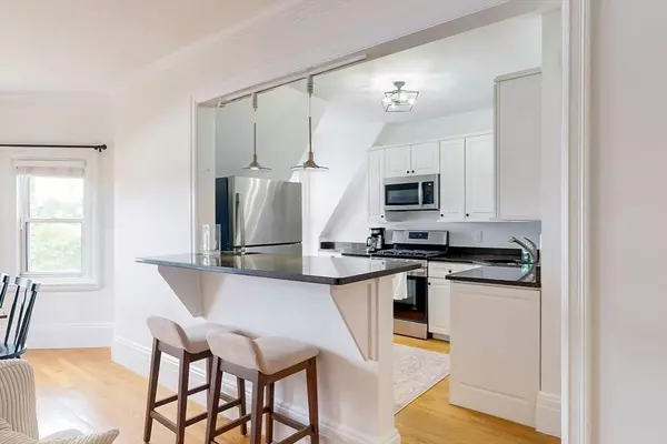 Brookline, MA 02445,15 Garrison Rd #3
