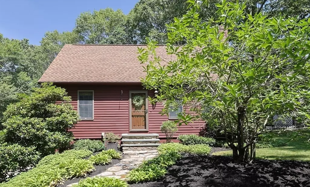 Sutton, MA 01590,77 Dodge Rd