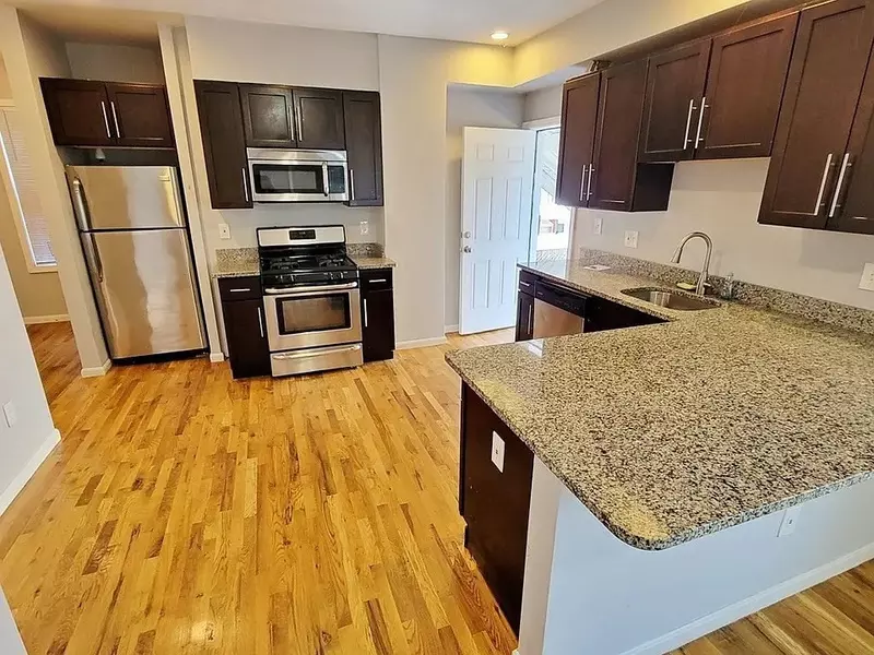 39 Pinckney St #1, Somerville, MA 02145