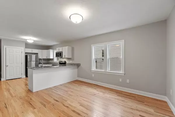 Worcester, MA 01604,92 Hamilton St #3