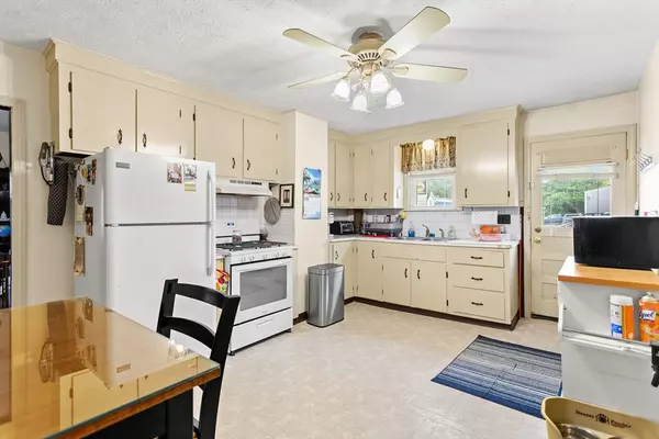 Dracut, MA 01854,512 Merrimack Ave