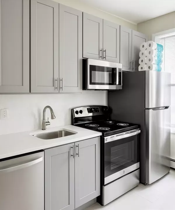 Boston, MA 02115,820-824 Huntington Ave