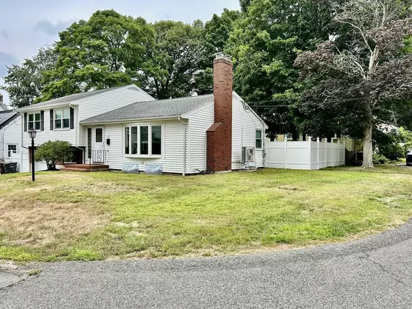 Dedham, MA 02026,27 Eleanor St