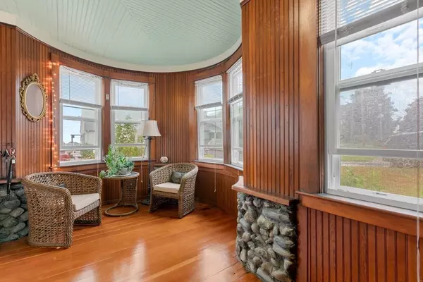 Clinton, MA 01510,160 Park Street