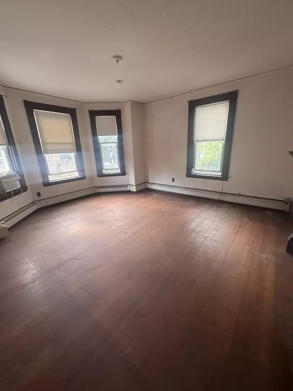86 Chestnut #2, Brookline, MA 02445