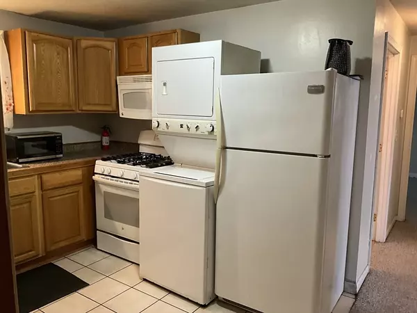 Fall River, MA 02720,243 Robeson St #6