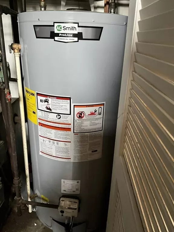 Fall River, MA 02720,243 Robeson St #6