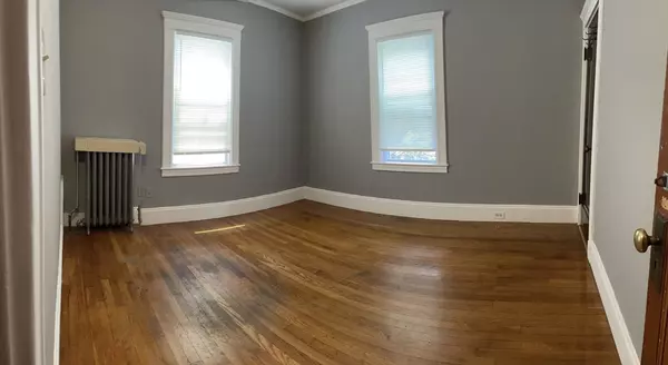Brookline, MA 02446,27 High Street #1