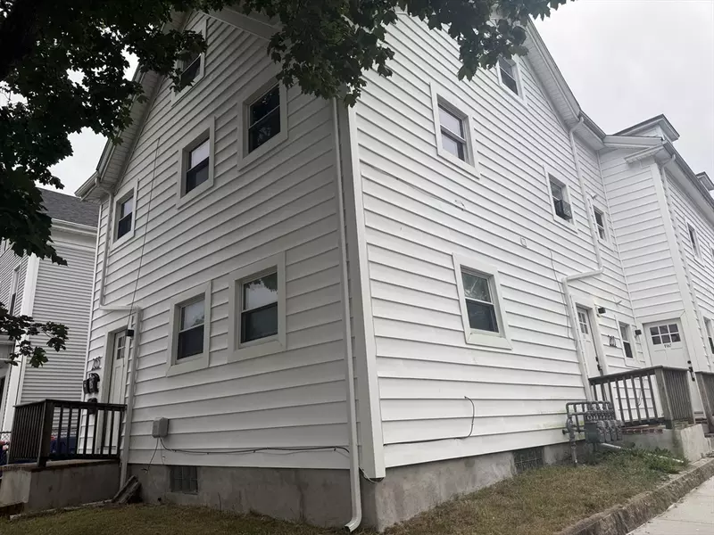 263 Acushnet Ave, New Bedford, MA 02740