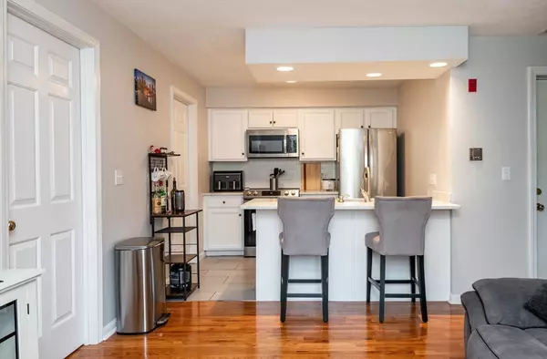 Wakefield, MA 01880,234 Water St #204