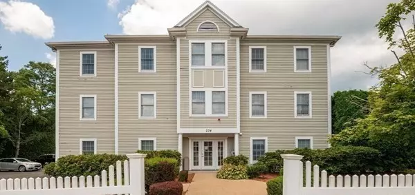 Wakefield, MA 01880,234 Water St #204