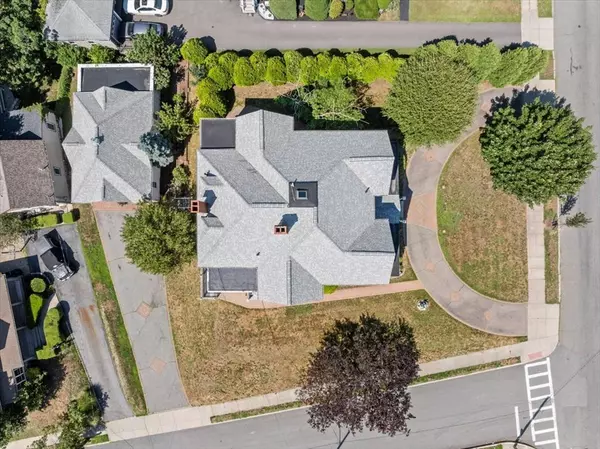 Fall River, MA 02720,878 Highland Ave