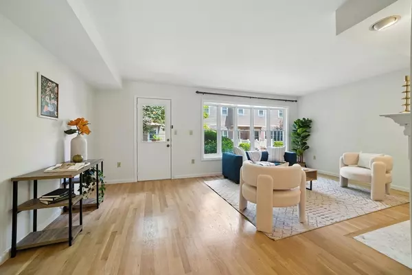 Watertown, MA 02472,8 Locust Lane #C